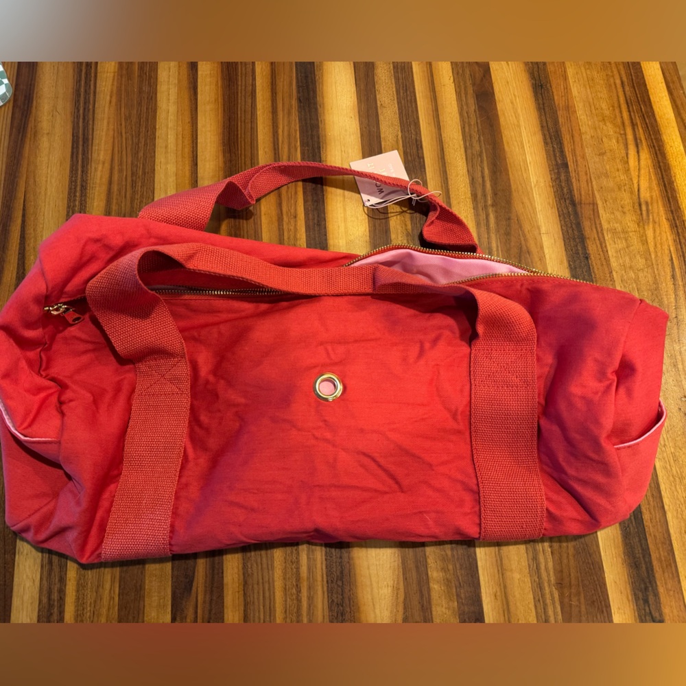 Red & Pink Duffle Tote Bag - Picture 5 of 9